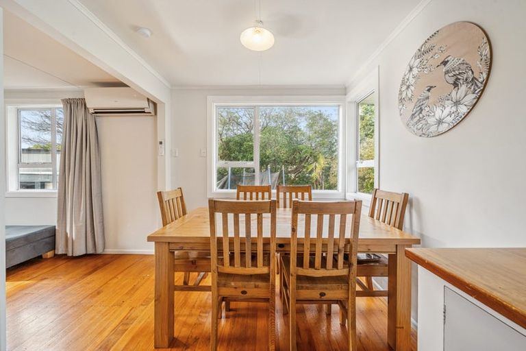 Photo of property in 15 Passive Grove, Ascot Park, Porirua, 5024