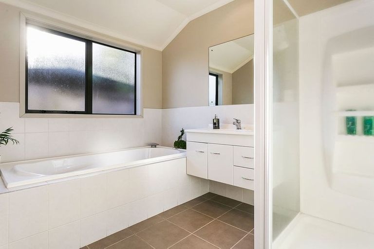 Photo of property in 6 Tulip Drive, Cambridge, 3434