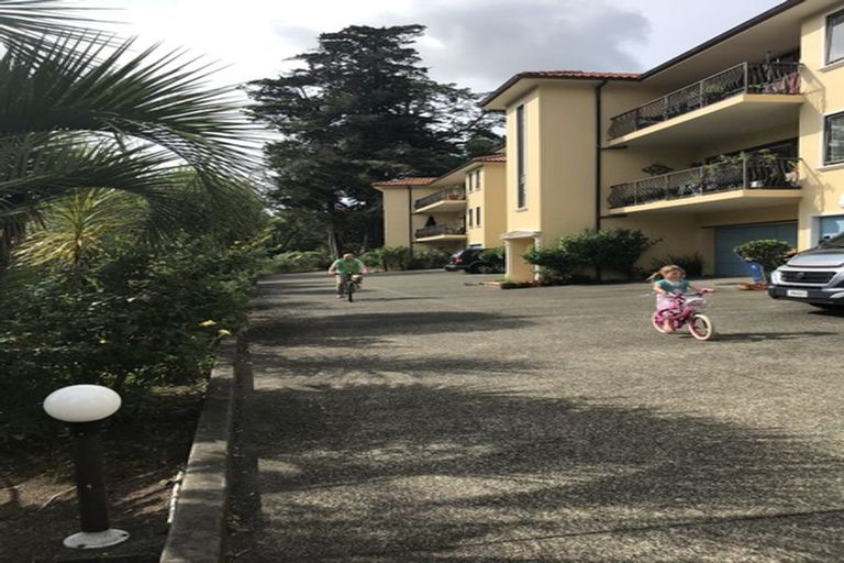 Photo of property in 12/7 The Avenue, Albany, Auckland, 0632