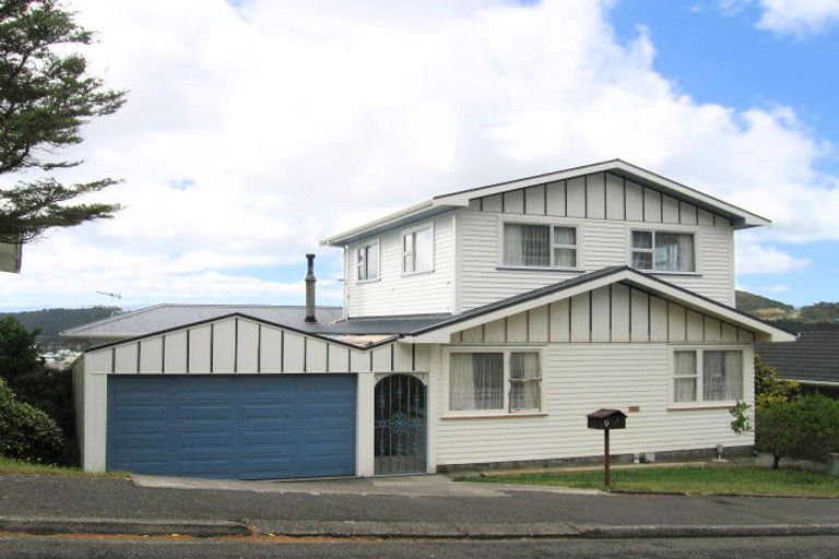 Photo of property in 9 Breton Grove, Kingston, Wellington, 6021