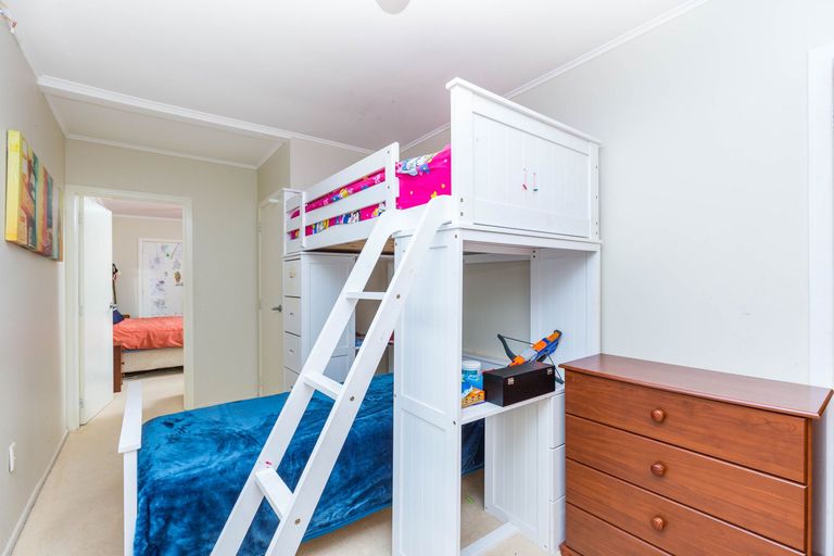 Photo of property in 1a Laurie Avenue, Papakura, 2110