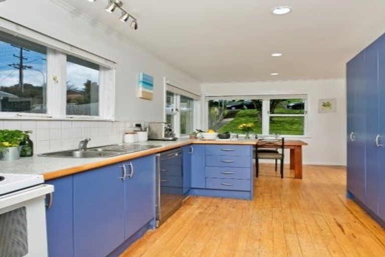 Photo of property in 96 Archers Road, Glenfield, Auckland, 0629