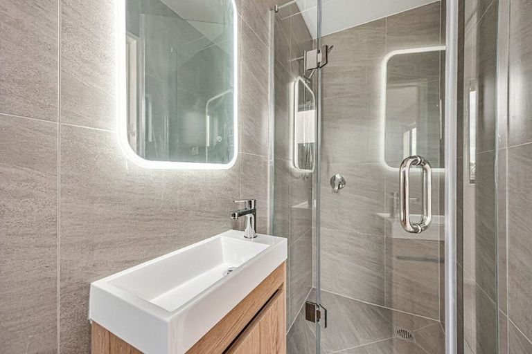 Photo of property in 9/345 Pakuranga Road, Pakuranga Heights, Auckland, 2010