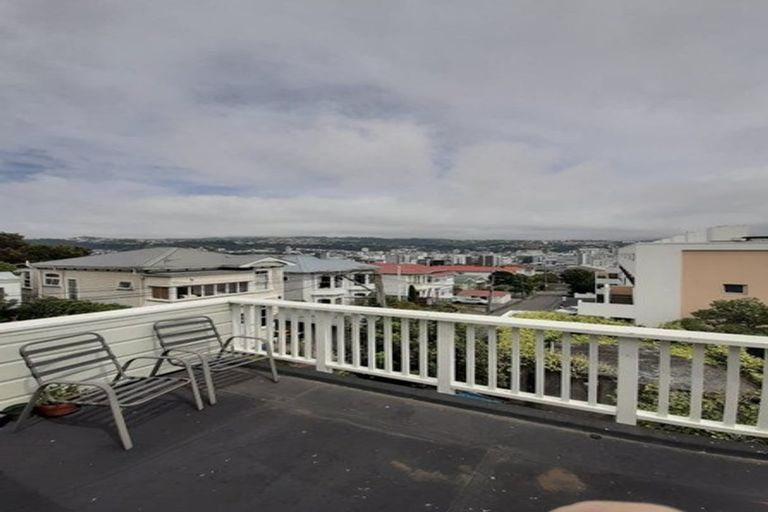 Photo of property in 6/41 Home Street, Mount Victoria, Wellington, 6011