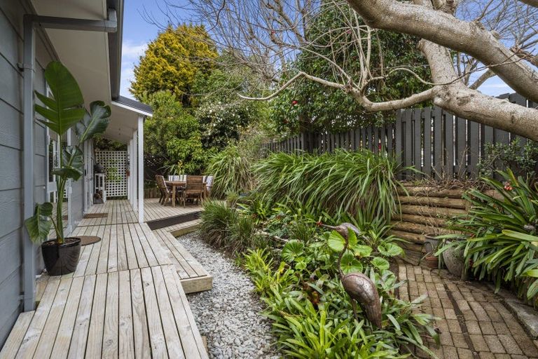 Photo of property in 17a Townhead Crescent, Bethlehem, Tauranga, 3110