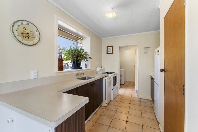 Photo of property in 31 Raukawa Street, Otaki, 5512