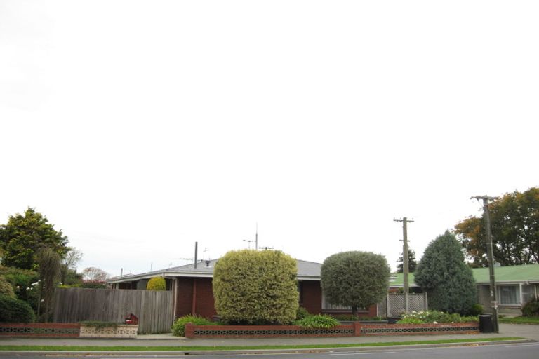 Photo of property in 8/7c Curletts Road, Sockburn, Christchurch, 8042