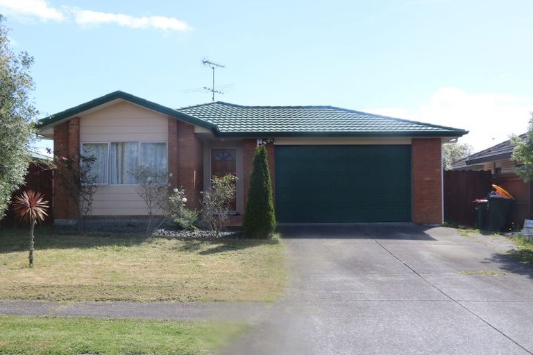 Photo of property in 10 Sambrooke Crescent, Flat Bush, Auckland, 2019