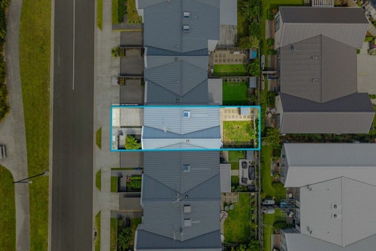 Photo of property in 44 Owen Chapman Drive, Red Beach, 0932