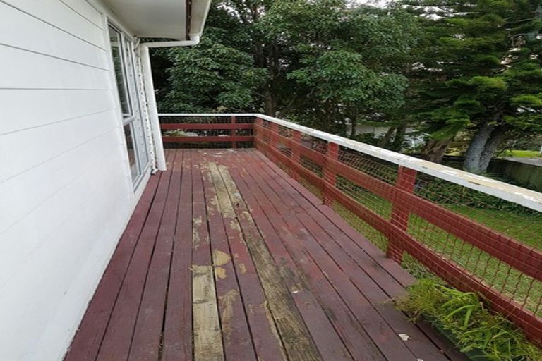 Photo of property in 35 Leo Street, Glen Eden, Auckland, 0602