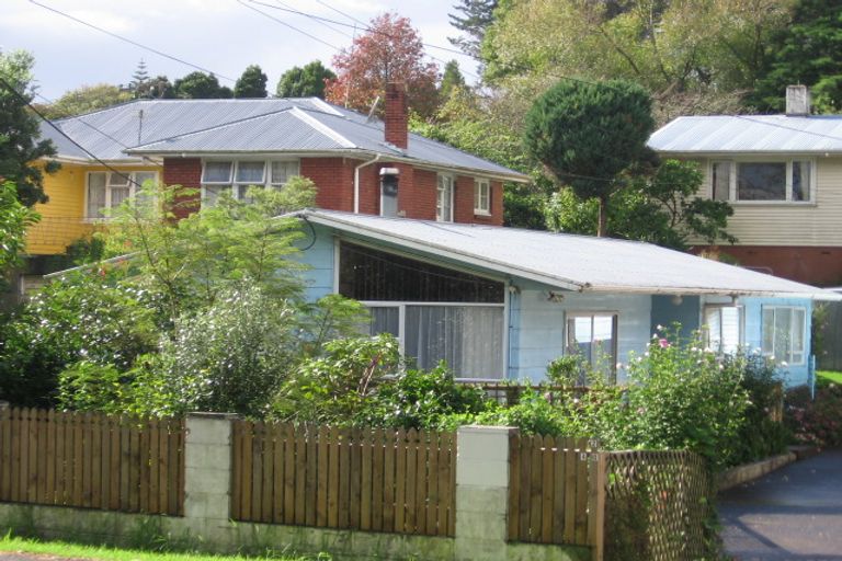 Photo of property in 2/40 Millbrook Road, Henderson, Auckland, 0612