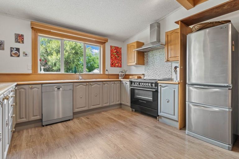 Photo of property in 2566 State Highway 2, Ahikouka, Greytown, 5794