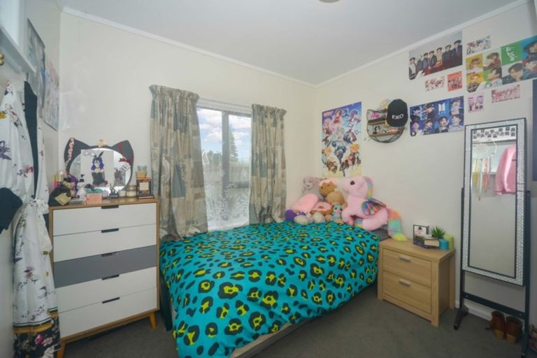 Photo of property in 14 Totara Street, Otaki, 5512