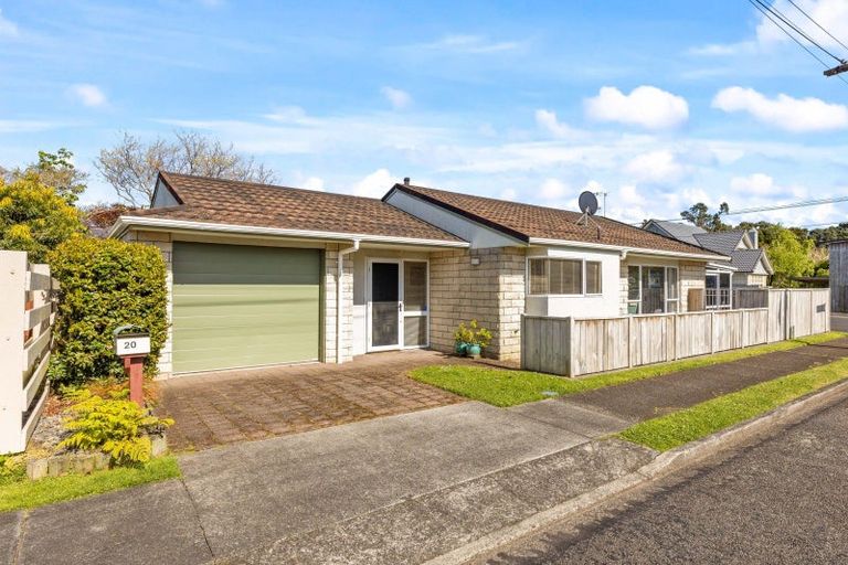 Photo of property in 20 Stoke Street, Westown, New Plymouth, 4310
