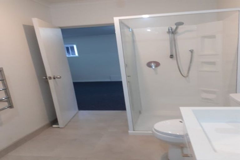 Photo of property in 13 Lewis Road, Pakuranga, Auckland, 2010