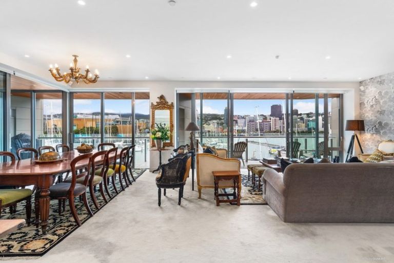 Photo of property in Clyde Quay Wharf, 2d/1 Clyde Quay Wharf, Te Aro, Wellington, 6011