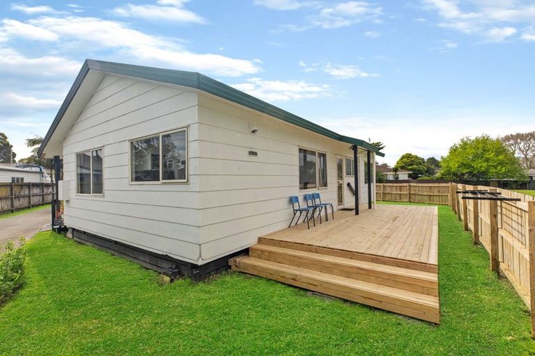 Photo of property in 15a Melleray Place, Randwick Park, Auckland, 2105