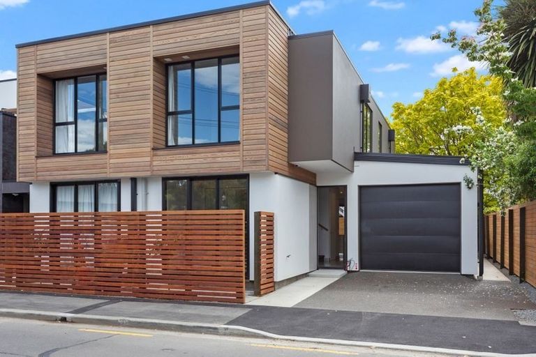 Photo of property in 32c Hewitts Road, Merivale, Christchurch, 8014