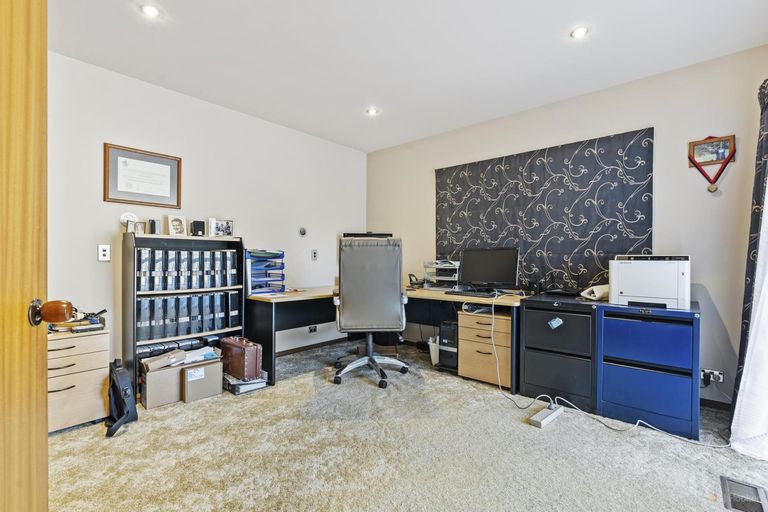 Photo of property in 16 Coulter Place, Geraldine, 7930