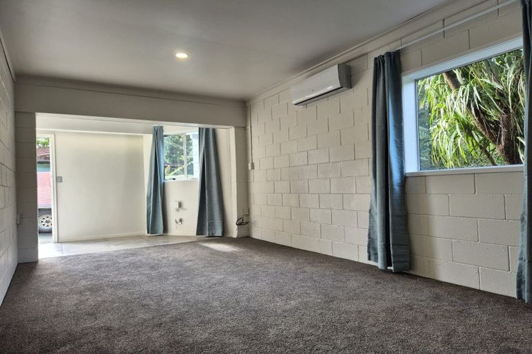 Photo of property in 15 Beeche Place, Birkdale, Auckland, 0626