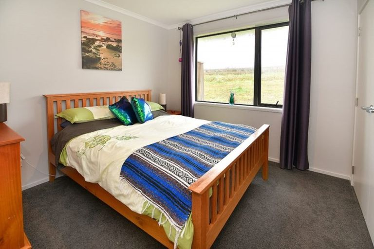 Photo of property in 137 Tuparekura Road, South Head, Helensville, 0874