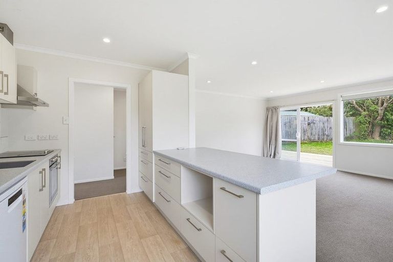Photo of property in 38 Owhiti Street, Titahi Bay, Porirua, 5022