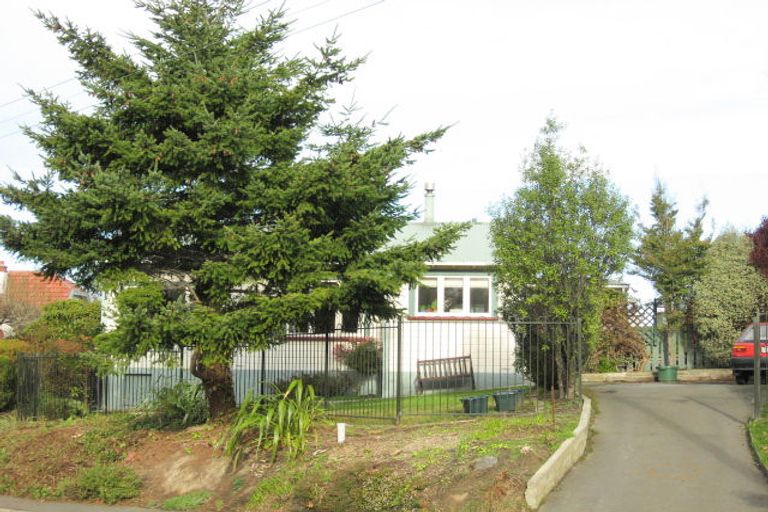 Photo of property in 38 English Avenue, Kenmure, Dunedin, 9011