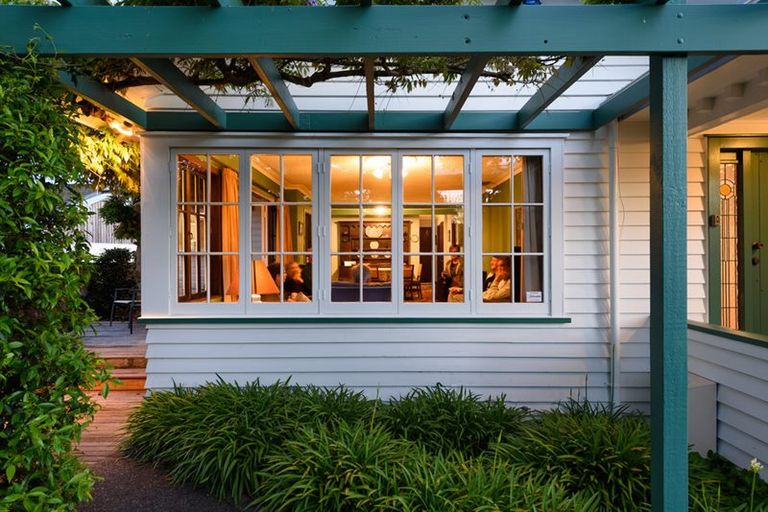 Photo of property in 12 Burrows Street, Tauranga South, Tauranga, 3112