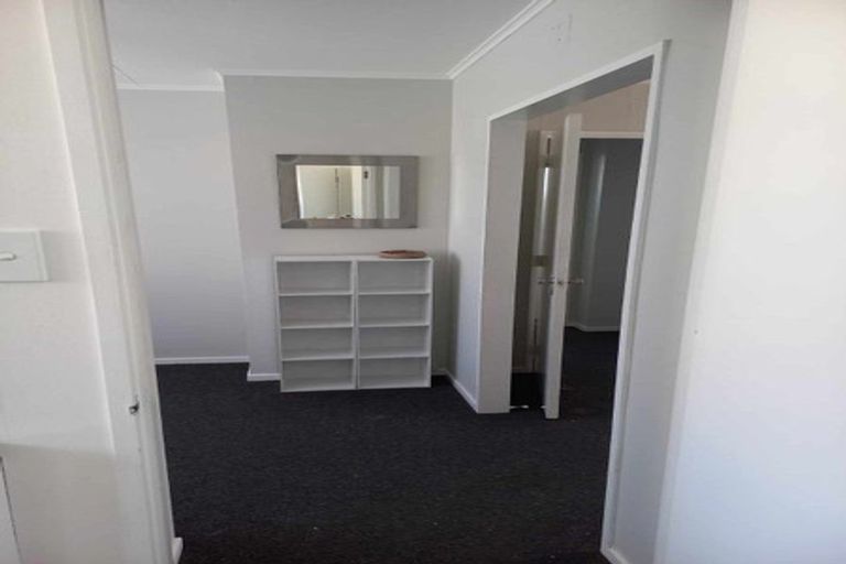 Photo of property in 70a Featherston Street, Takaro, Palmerston North, 4412