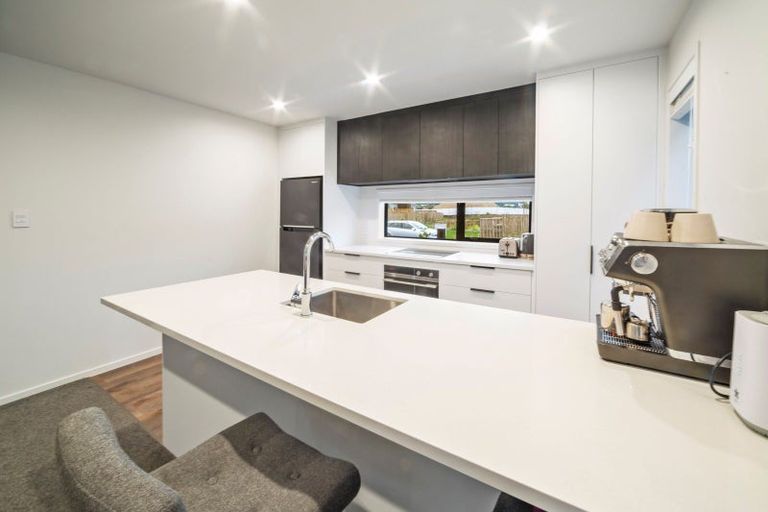 Photo of property in 76 Jacks Landing Drive, Hamilton Lake, Hamilton, 3204