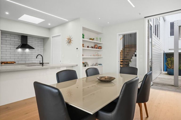 Photo of property in 135 North Shore Road, Eskdale, Napier, 4182