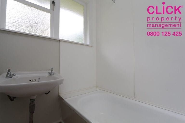 Photo of property in 171 Brockville Road, Brockville, Dunedin, 9011