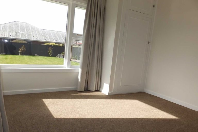 Photo of property in 74 Isleworth Road, Bishopdale, Christchurch, 8053