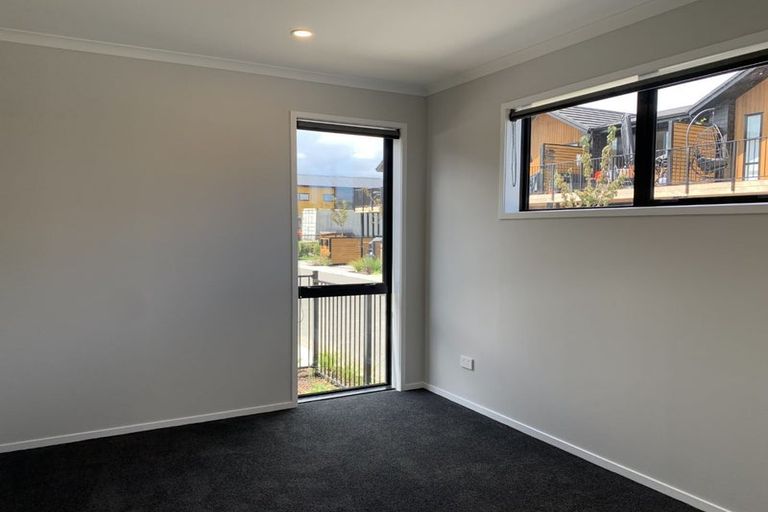 Photo of property in 2 Honowai Street, Kumeu, 0810