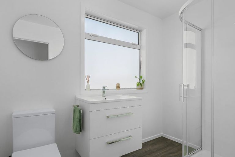 Photo of property in 289 Shakespeare Street, Leamington, Cambridge, 3432