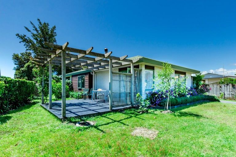 Photo of property in 7 Tobys Way, Waikanae Beach, Waikanae, 5036