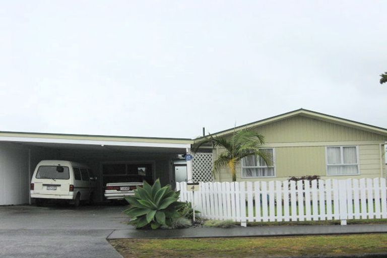 Photo of property in 8 Handley Place, Onerahi, Whangarei, 0110