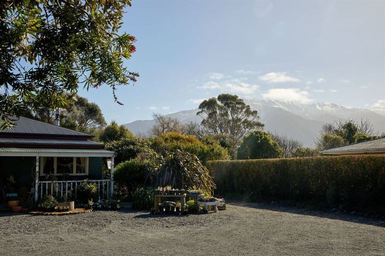 Photo of property in 223 Beach Road, Kaikoura, 7300