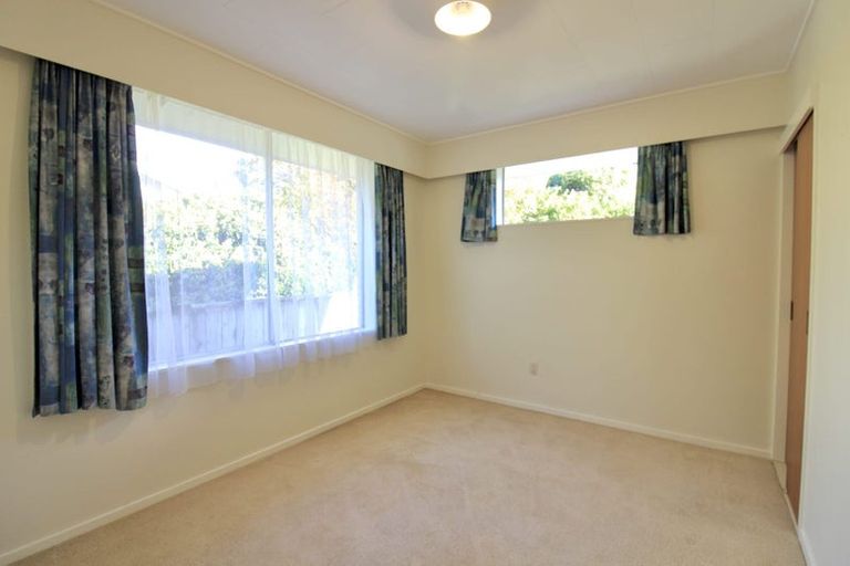 Photo of property in 1/19 Parkvale Road, Karori, Wellington, 6012