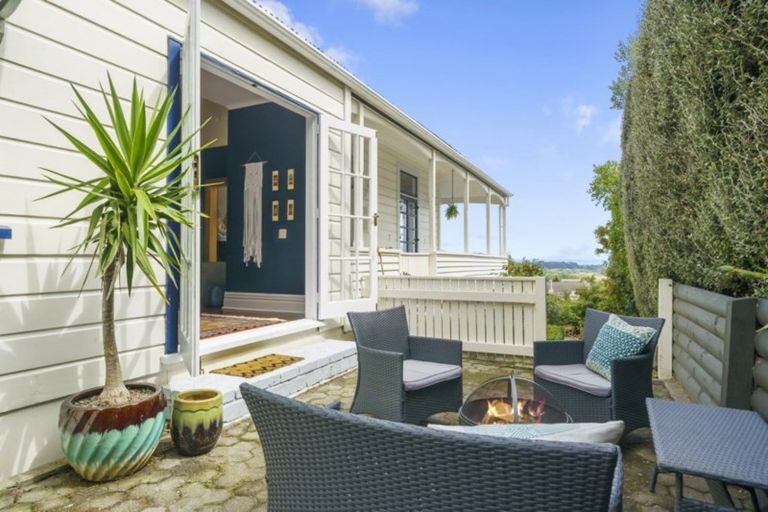 Photo of property in 14 Kea Street, Waikanae, 5036