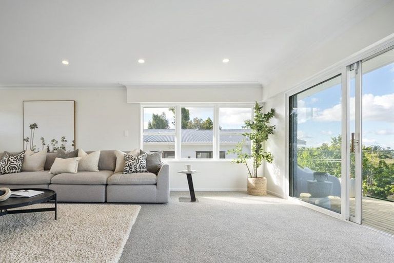 Photo of property in 112b Roberts Road, Te Atatu South, Auckland, 0610