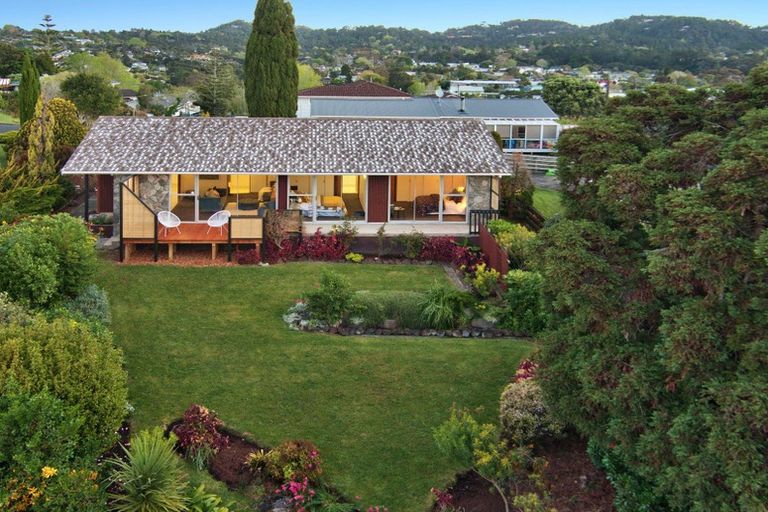 Photo of property in 12 Sunnylaw Place, Glen Eden, Auckland, 0602