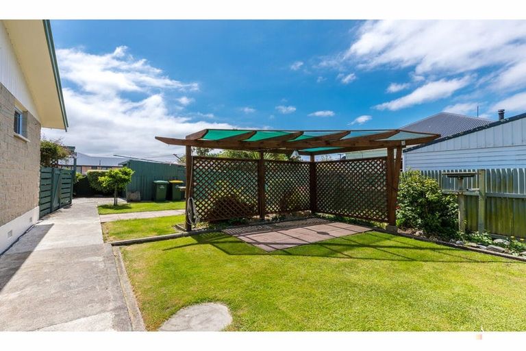 Photo of property in 38 Maude Street, Waimate, 7924