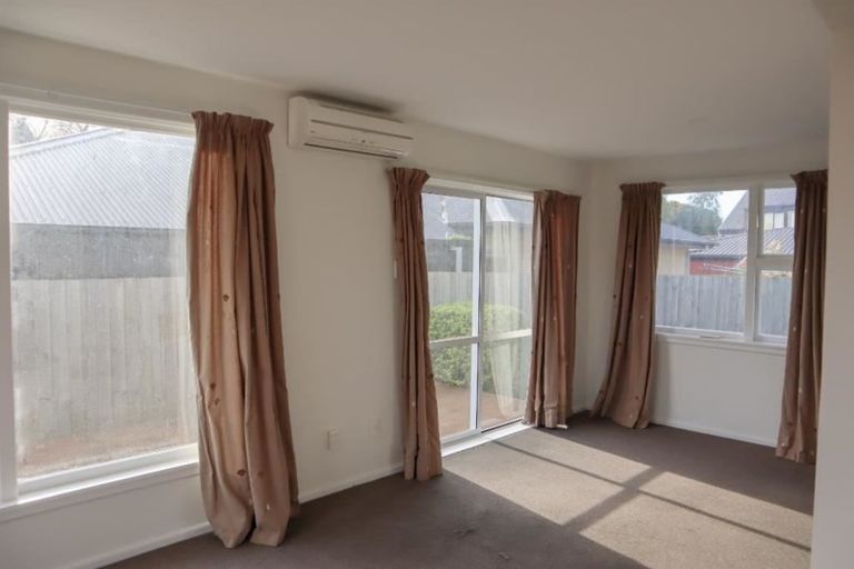 Photo of property in 66 Staveley Street, Avonhead, Christchurch, 8042