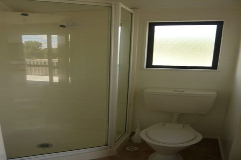 Photo of property in 2/10 Vine Street, Mangere East, Auckland, 2024