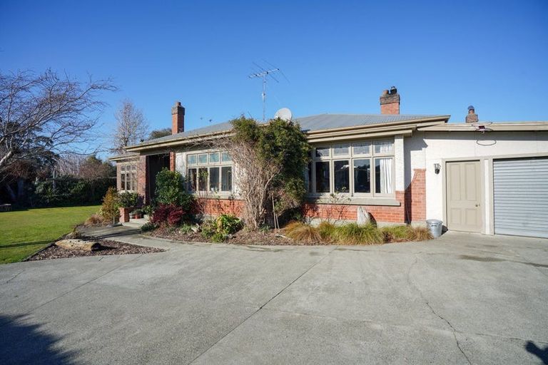 Photo of property in 1 Home Street, Winton, 9720