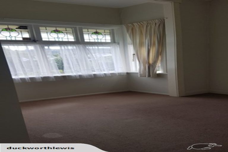 Photo of property in 11 Lawrence Street, Newtown, Wellington, 6021