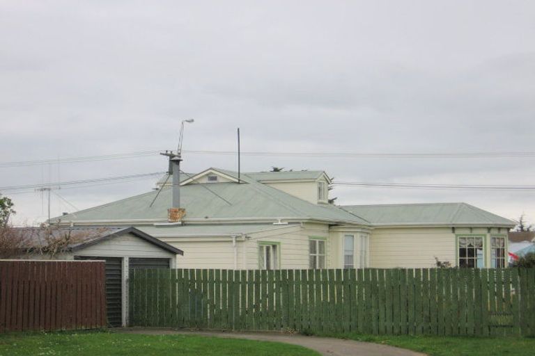 Photo of property in 15 Whittaker Street, Foxton, 4814