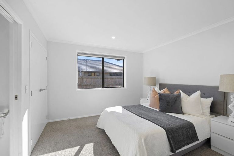 Photo of property in 7 Nukuroa Close, Waitara, 4320