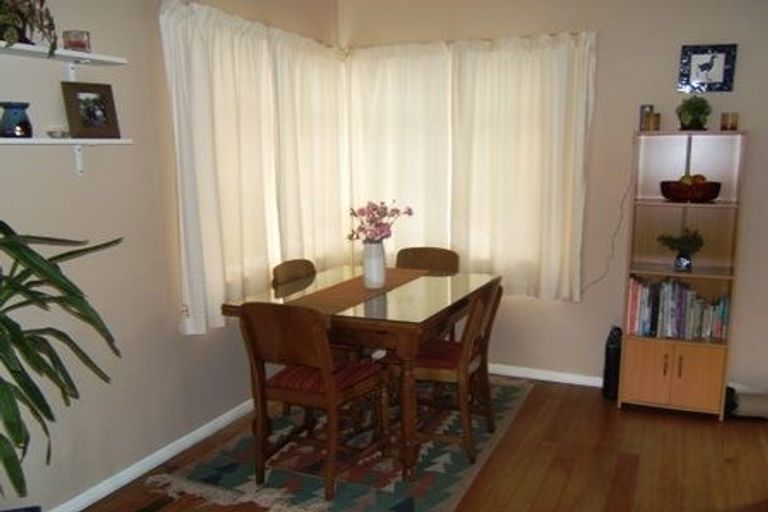 Photo of property in 27 Montague Street, Alicetown, Lower Hutt, 5010